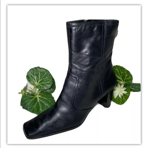 NINE & CO BLACK HEEL ANKLE BOOTS SHOES size 7.5, Zipper on inside for ea… - Picture 1 of 6
